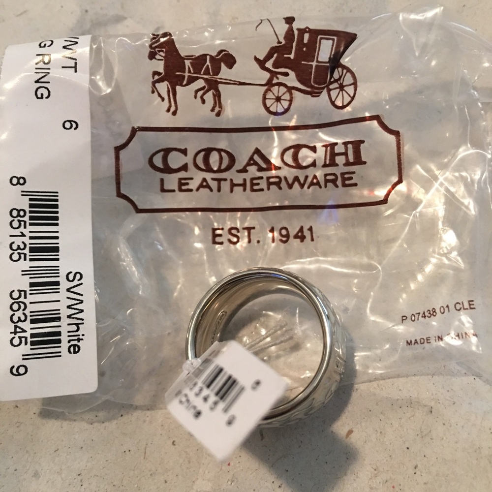 Coach Miranda enamel ring Sz 6 NWT - Picture 5 of 7